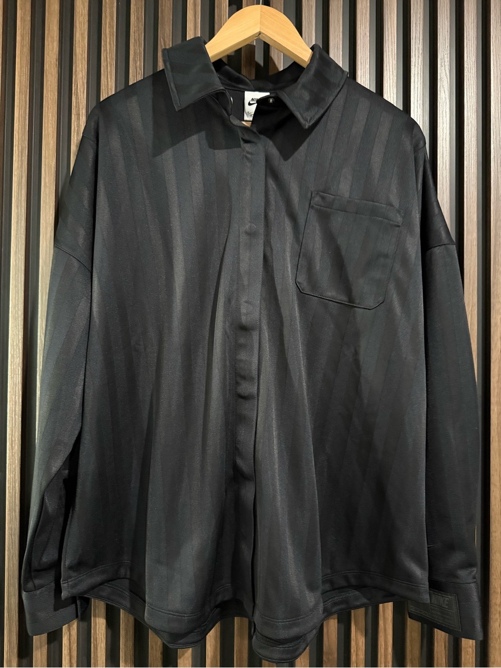 Nike Black Striped Long-Sleeve Button-Down Shirt Women Oversized M